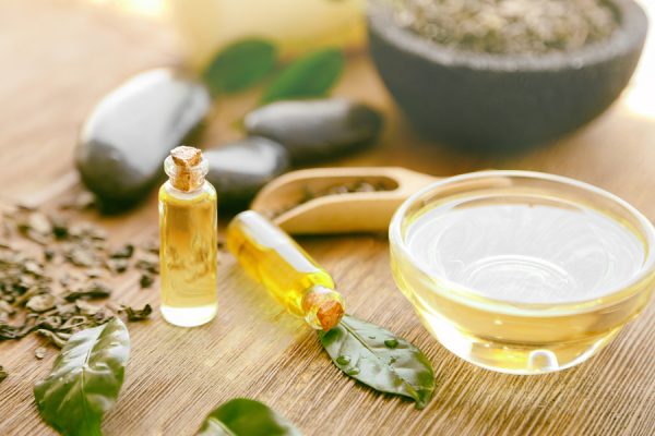 Natural antibiotic alternative tea tree oil