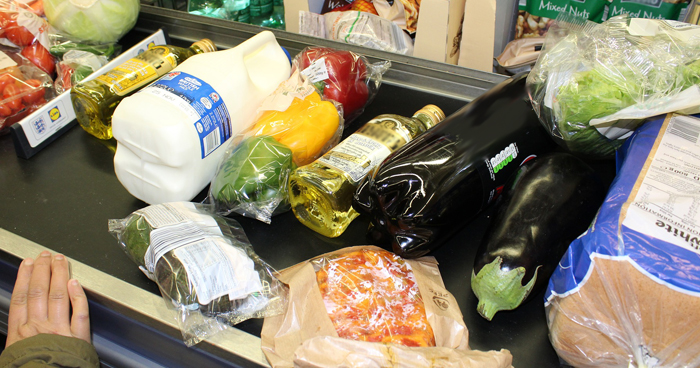 grocery-shopping-fresh-food