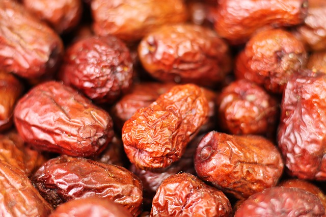 Dates are a sweet, healthy alternative to sugar. The Grow Network