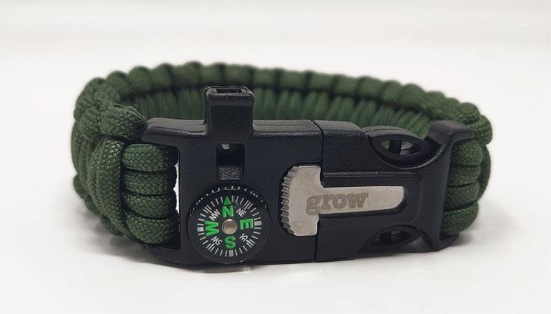 How to use a paracord bracelet (The Grow Network)