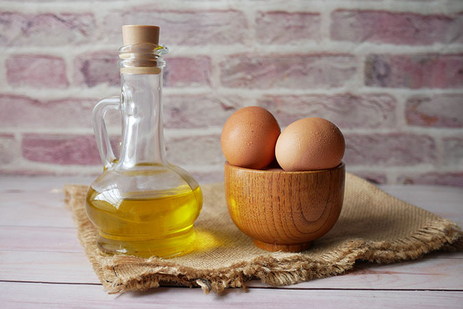 Applying a thin coating of mineral oil is an easy method of fresh egg storage. (The Grow Network)